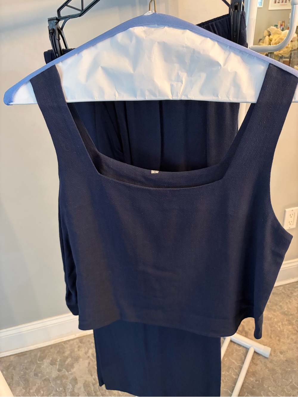 Sleeveless Navy Square-Neck and wide leg pants linen blend set size large - Picture 2 of 11